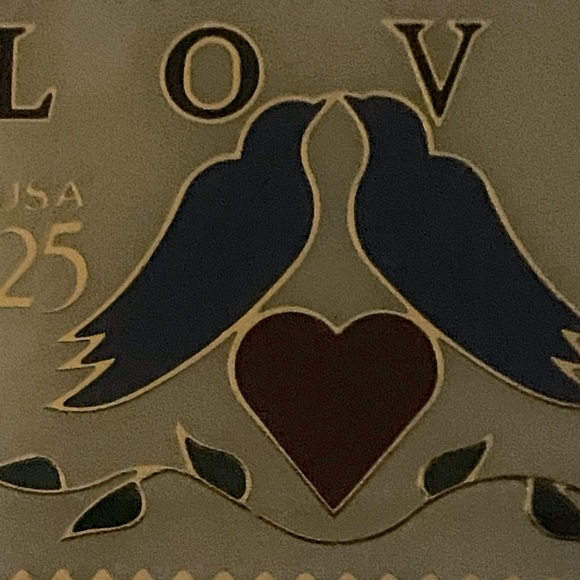 Vintage Love Doves Heart 25c Postage Stamp Pin Pinback Lapel Brooch - Picture 8 of 10